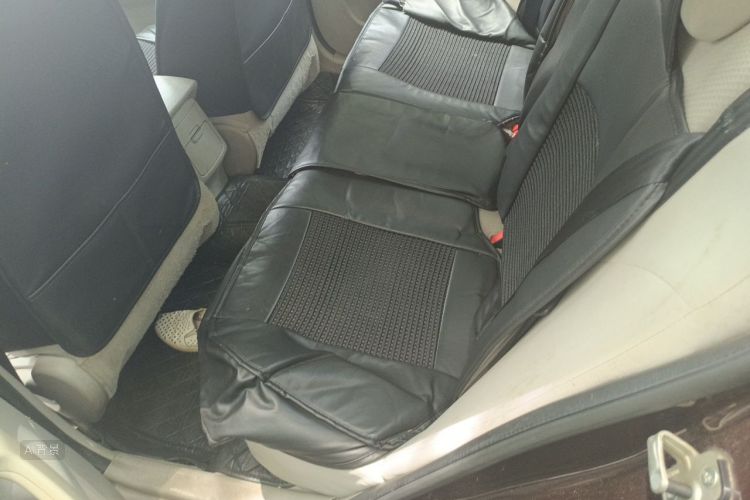 GEELY Emgrand 2014 #19 GEELY Emgrand 2014 car image #19