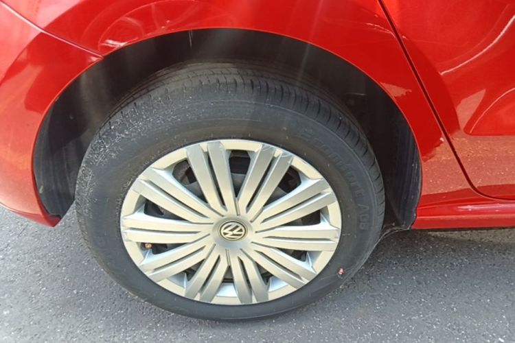 Volkswagen Polo 2018 car image #5