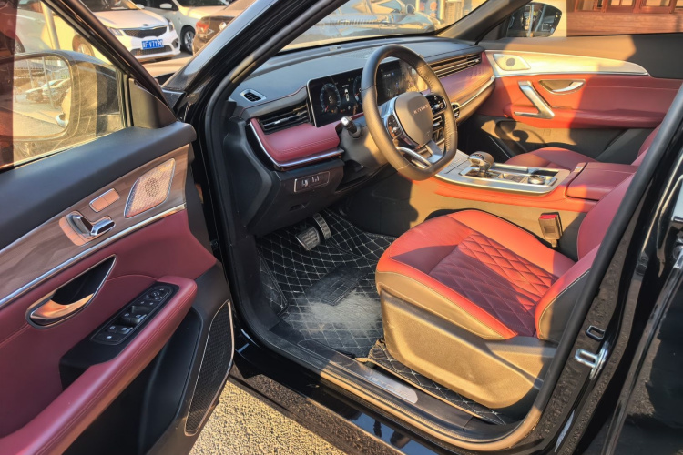 Jetour X70 PLUS 2023 car image #9