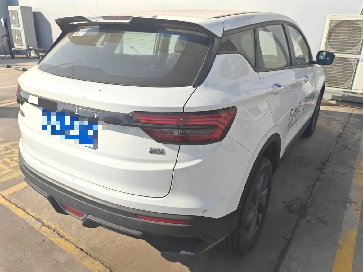 GEELY Coolray 2025 #5 GEELY Coolray 2025 car image #5