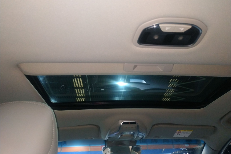 GEELY Binray 2019 car image #18
