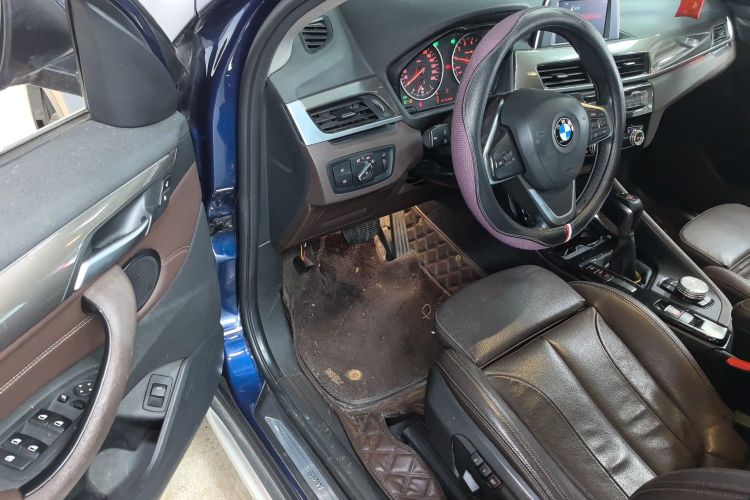 BMW X1 2018 image de voiture #16