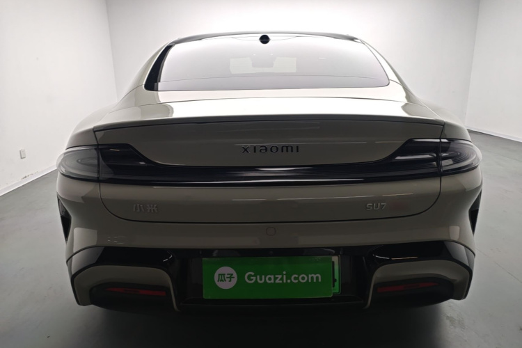 MI SU7 2025 car image #6