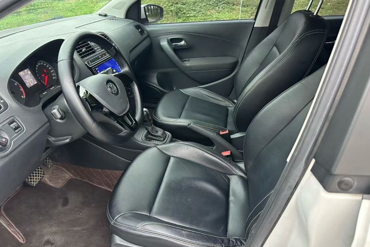 Volkswagen Polo 2019 #19 Volkswagen Polo 2019 car image #19