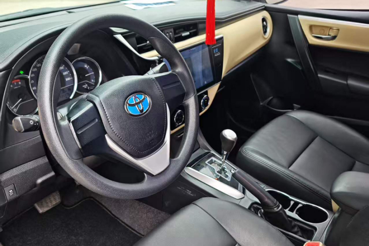 Toyota Corolla 2018 #22 Toyota Corolla 2018 car image #22
