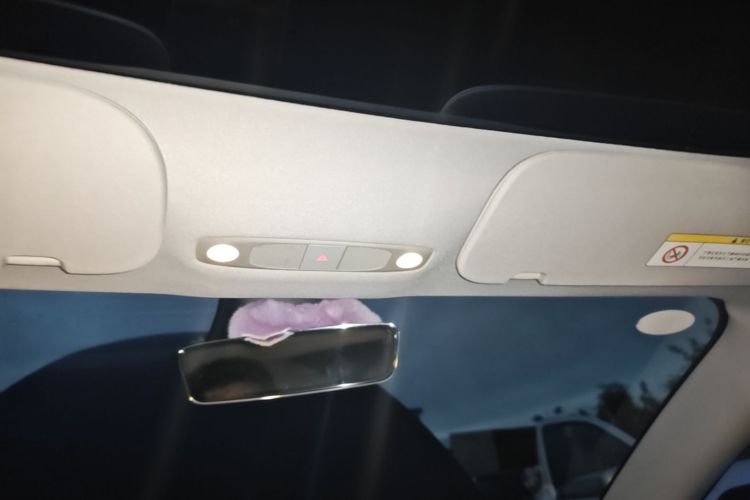 Tesla Model 3 2021 #18 Tesla Model 3 2021 car image #18