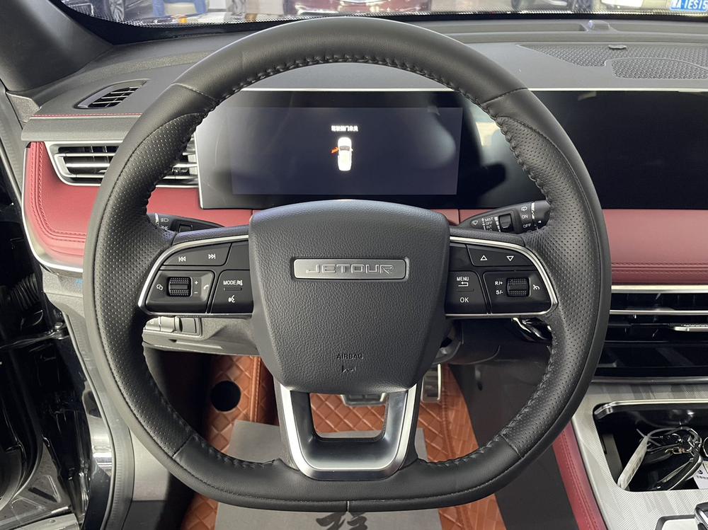Jetour X70 PLUS 2023 #15 Jetour X70 PLUS 2023 car image #15