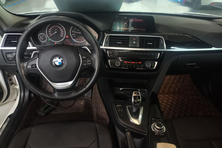 BMW 3 Series 2017 #11 BMW 3 Series 2017 car image #11
