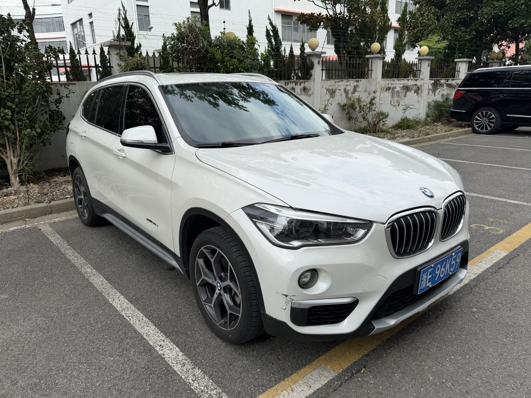 BMW X1 2017 #3 BMW X1 2017 car image #3