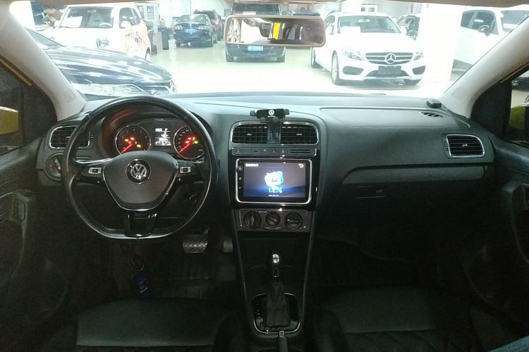 Volkswagen Polo 2018 immagine di auto #10