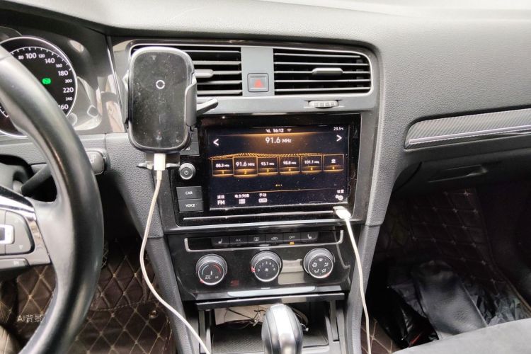 Volkswagen Golf 2019 #15 Volkswagen Golf 2019 car image #15