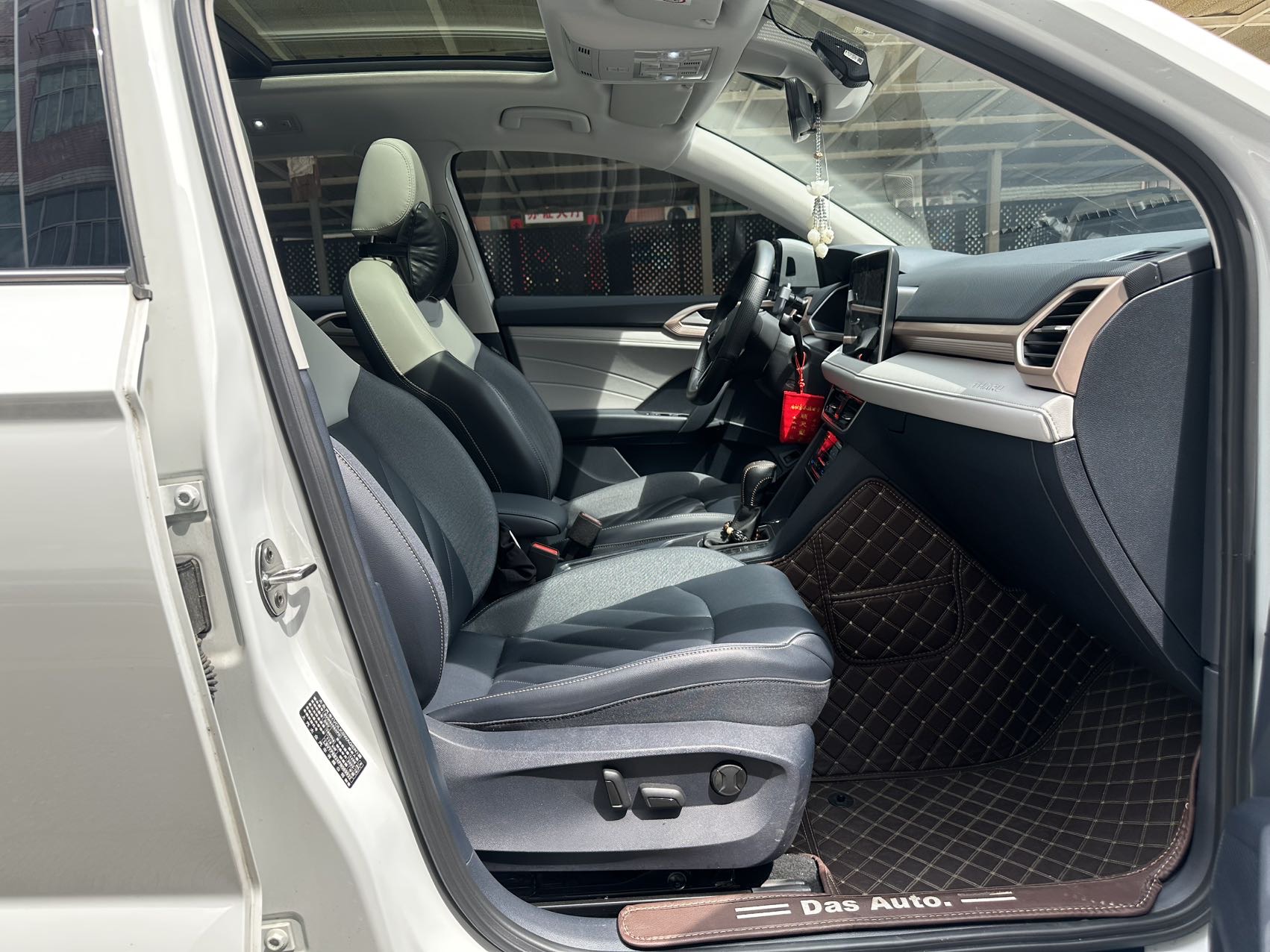 Volkswagen Tharu 2023 car image #4