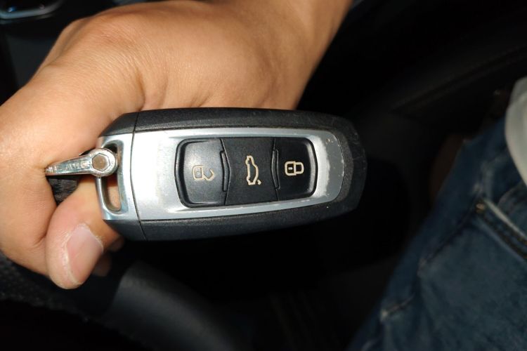 GEELY Emgrand GL 2018 صورة سيارة #9