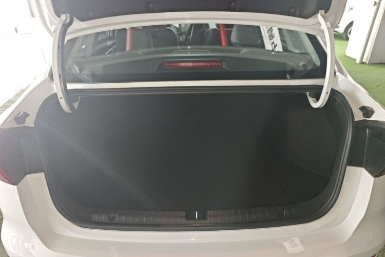 GEELY Emgrand 2022 #19 GEELY Emgrand 2022 car image #19