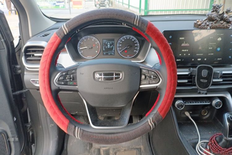 GEELY Coolray 2022 car image #12