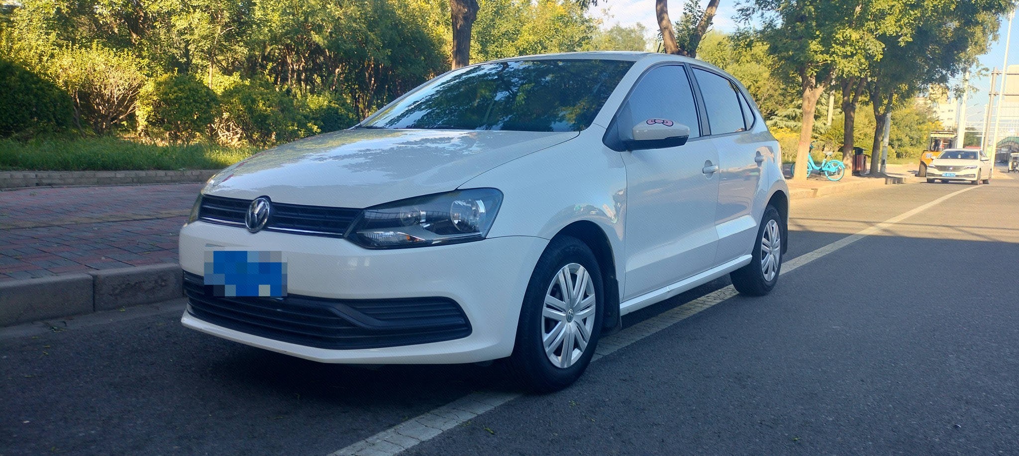 Volkswagen Polo 2017 car image 