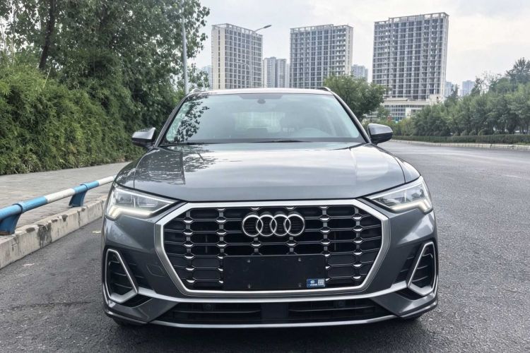 Audi Q3 2021 #10 Audi Q3 2021 car image #10