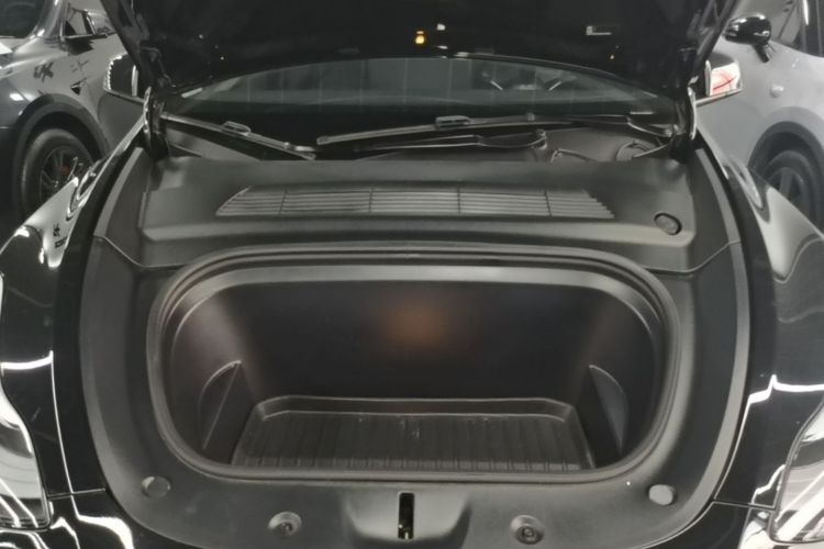 Tesla Model Y 2023 #20 Tesla Model Y 2023 car image #20