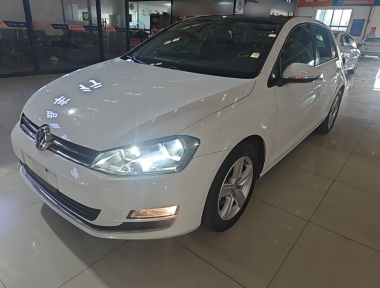 Volkswagen Golf 2015 Volkswagen Golf 2015 car image