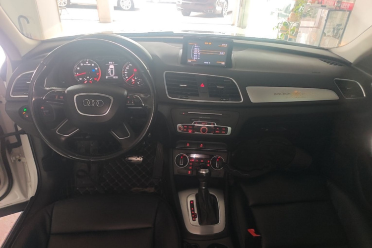 Audi Q3 2016 imagen de coche #10