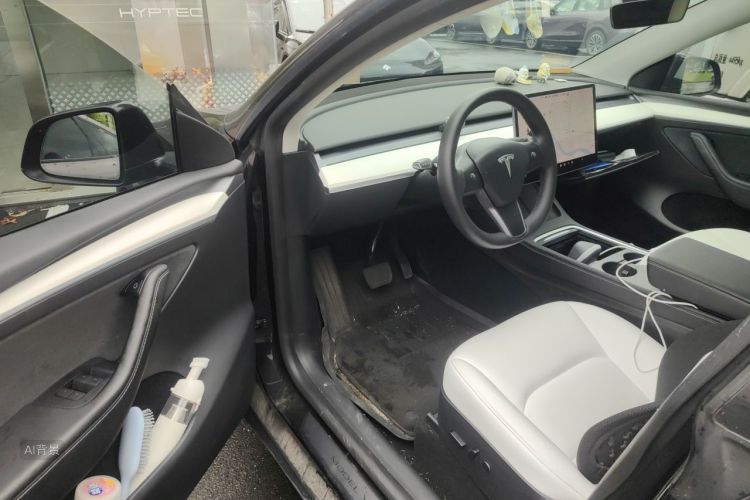 Tesla Model Y 2021 #18 Tesla Model Y 2021 car image #18
