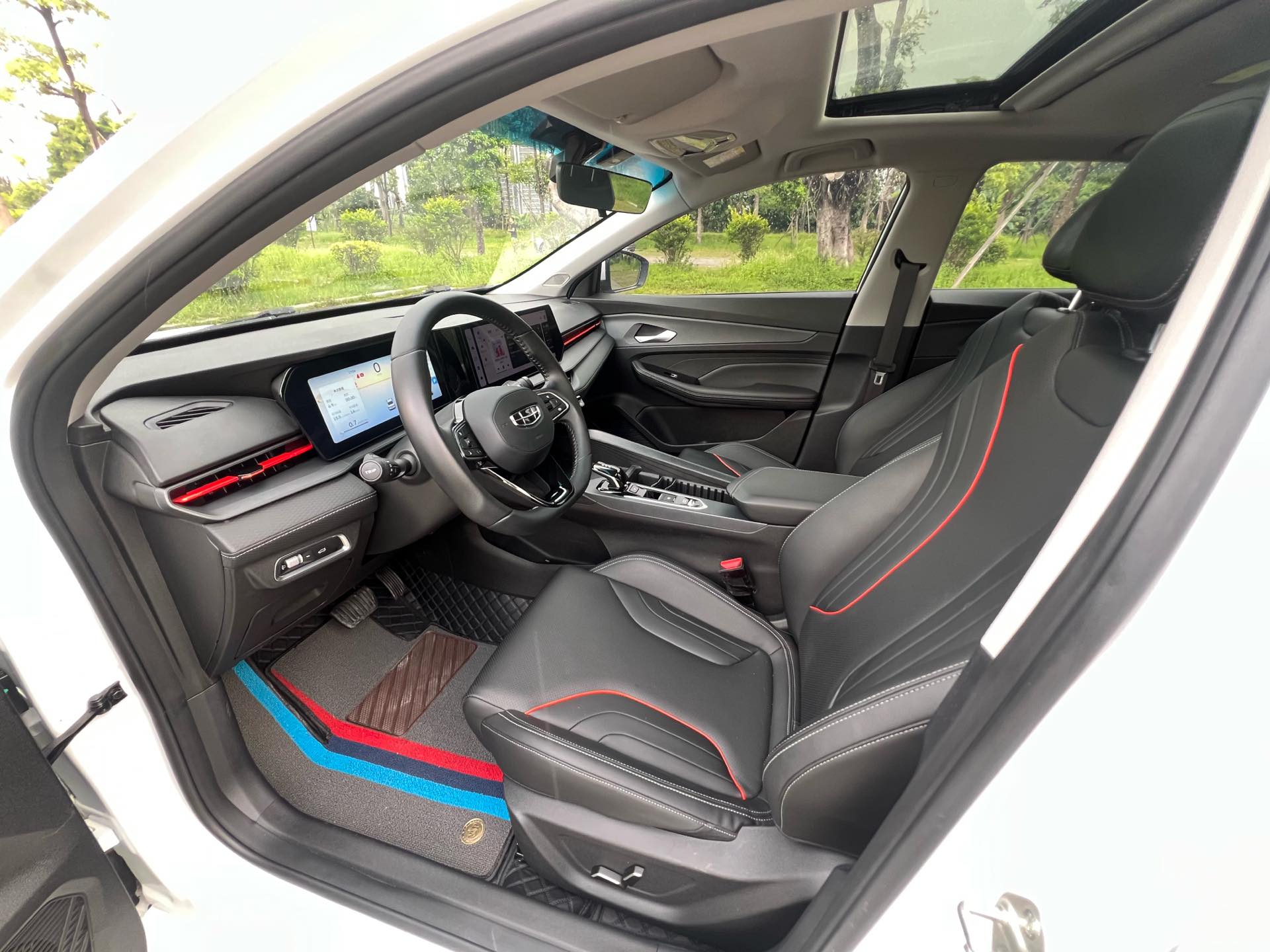 GEELY Binray 2024 car image #7