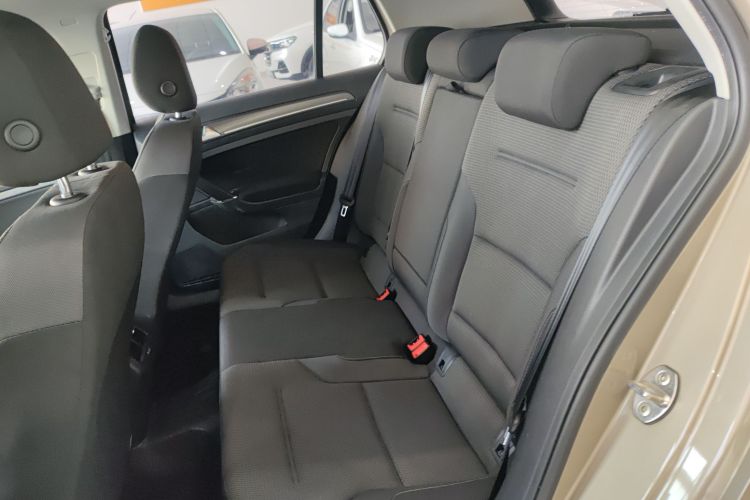 Volkswagen Golf 2017 изображение автомобиля #17