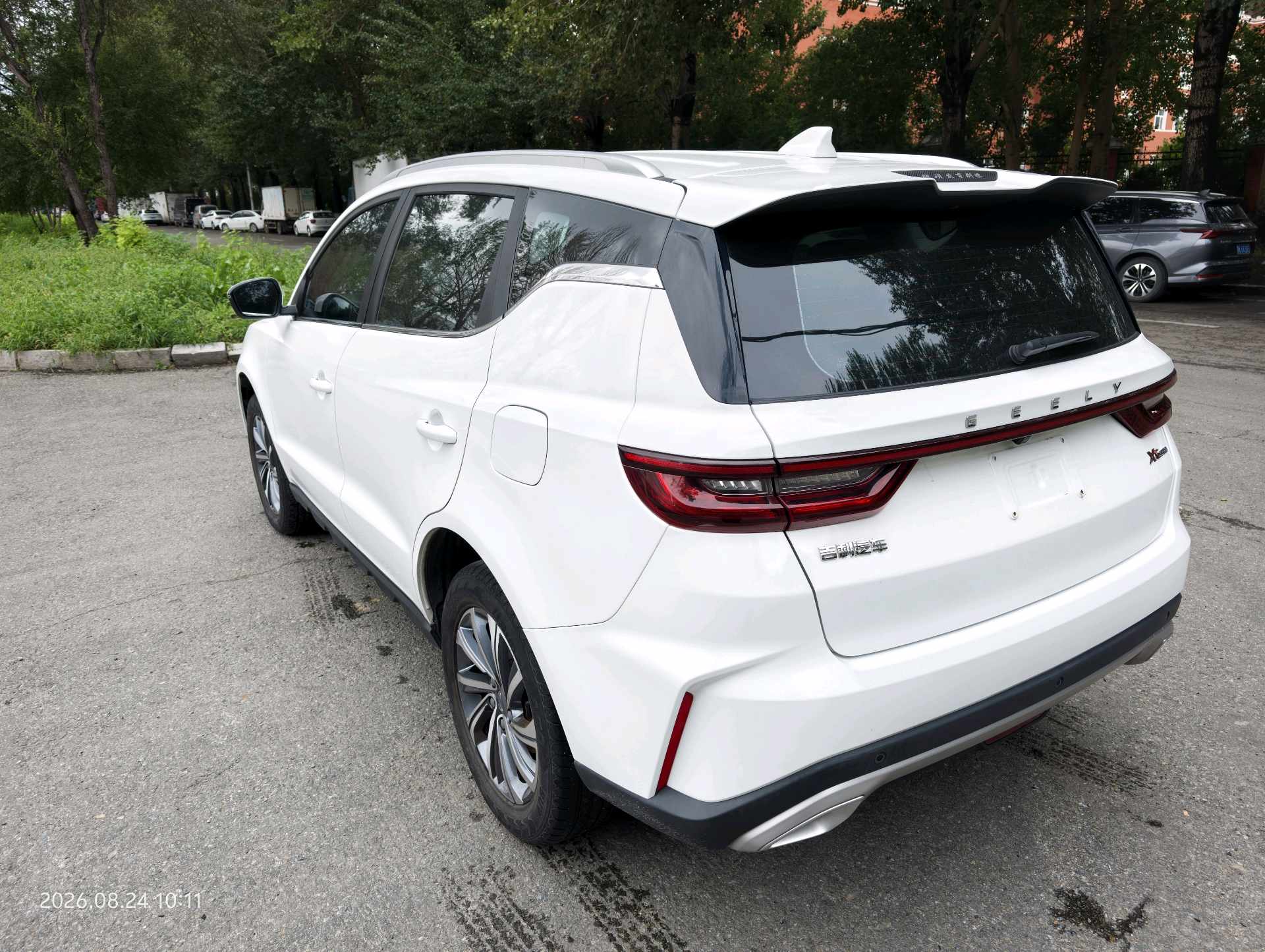 GEELY Vision X6 2022 car image #6