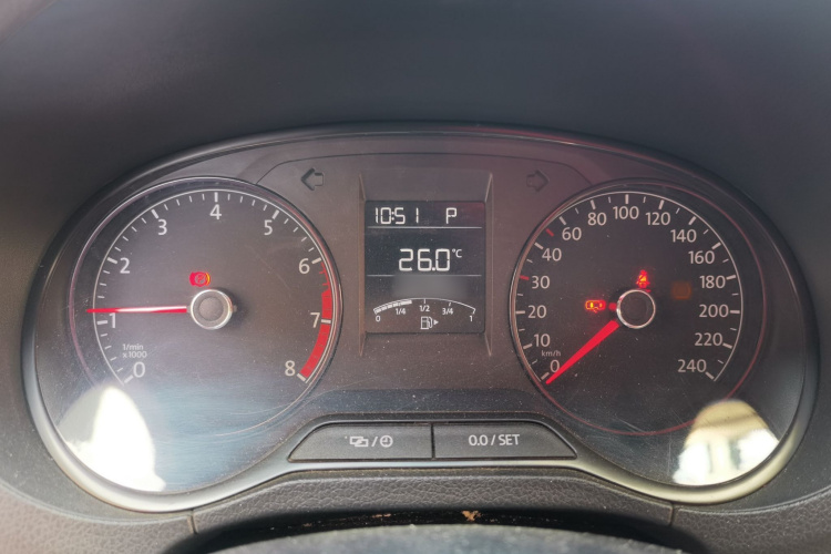 Volkswagen Polo 2019 car image #16