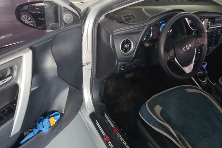 Toyota Corolla 2018 car image #16