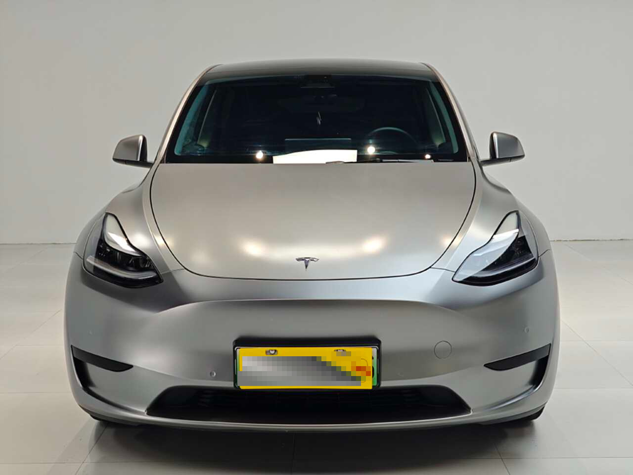 Tesla Model Y 2023 car image #4