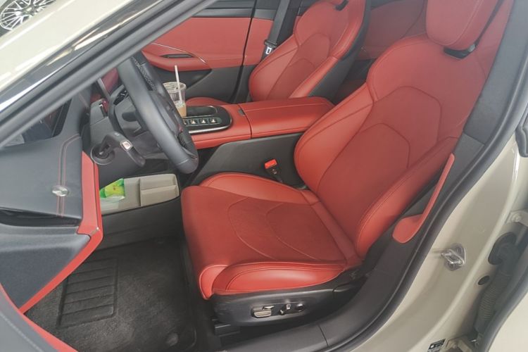 MI SU7 2024 car image #15