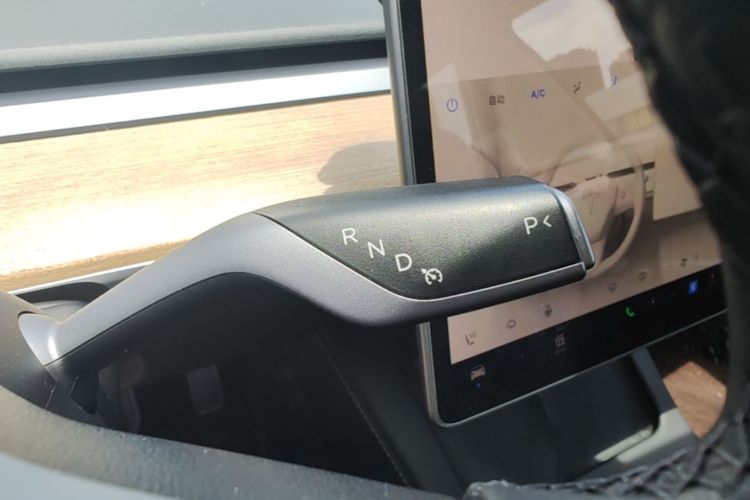 Tesla Model 3 2022 #14 Tesla Model 3 2022 car image #14