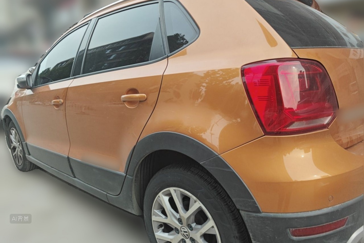 Volkswagen Polo 2015 car image #5