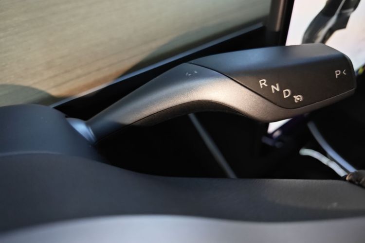 Tesla Model 3 2020 car image #14