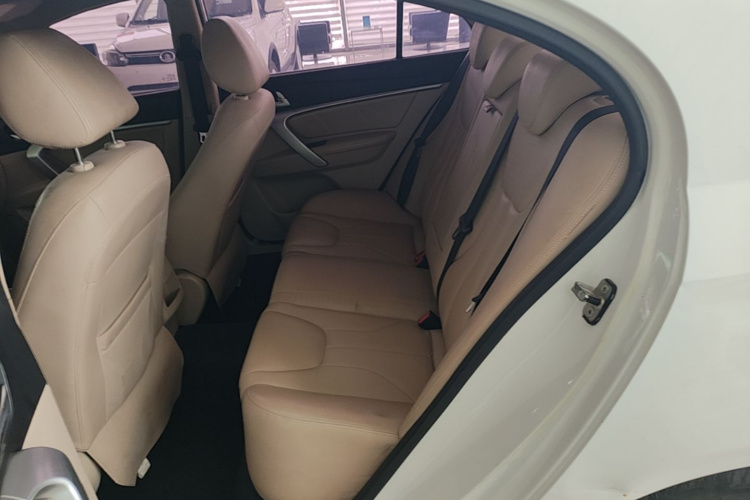 GEELY Emgrand 2017 #17 GEELY Emgrand 2017 car image #17
