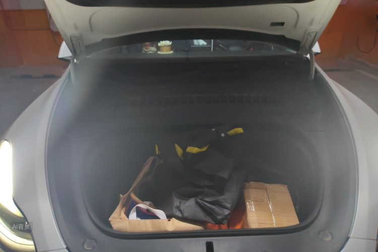 Tesla Model Y 2022 car image #22