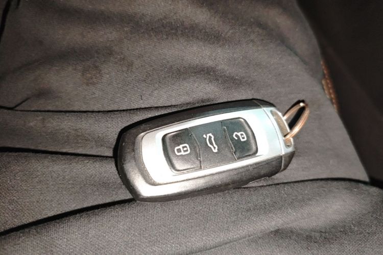 GEELY Vision X6 2018 car image #9