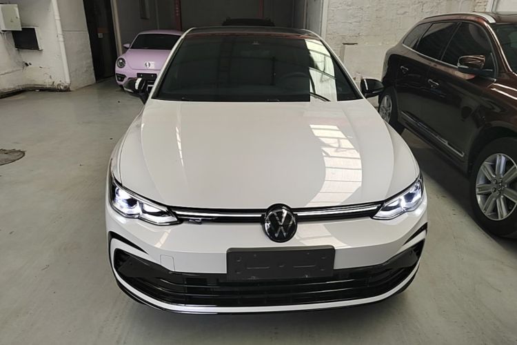 Volkswagen Golf 2024 #3 Volkswagen Golf 2024 صورة سيارة #3