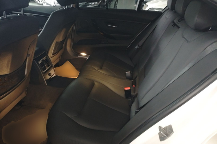 BMW 3 Series 2017 #17 BMW 3 Series 2017 car image #17