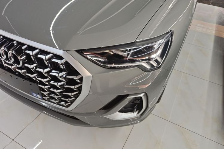 Audi Q3 2024 #23 Audi Q3 2024 car image #23