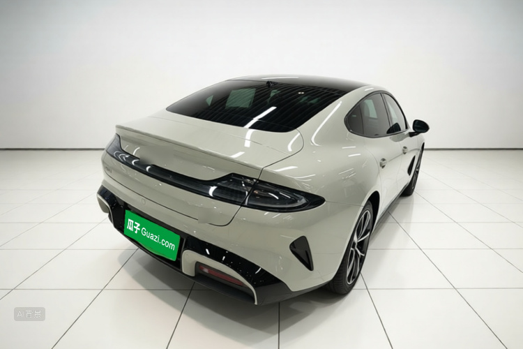 MI SU7 2025 car image #5
