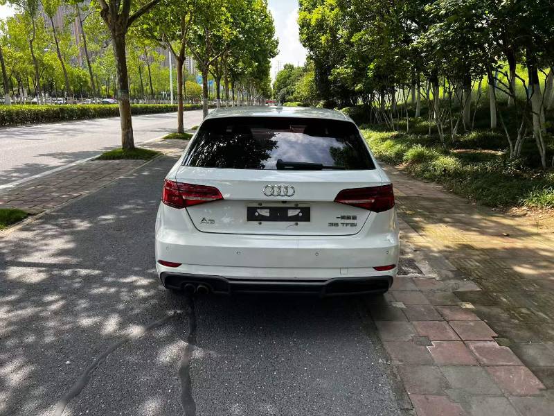Audi A3 2019 car image #5
