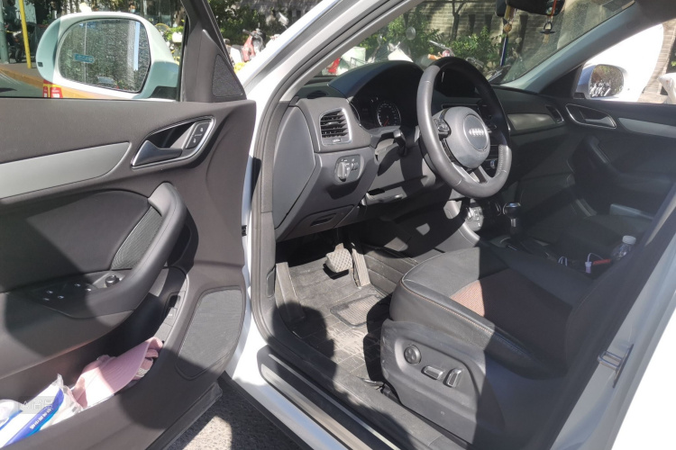 Audi Q3 2017 #18 Audi Q3 2017 car image #18