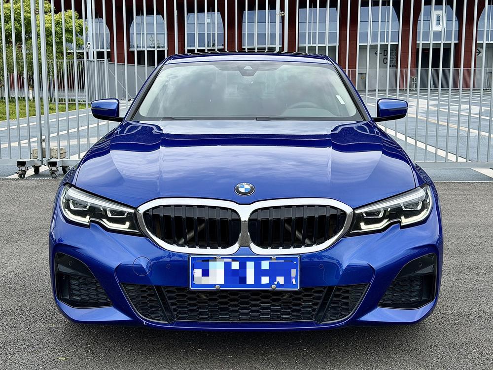 BMW 3 Series 2019 #2 BMW 3 Series 2019 car image #2