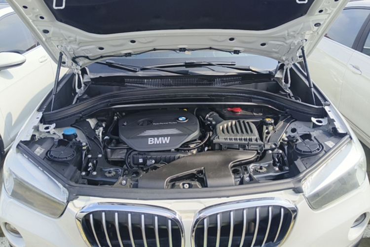BMW X1 2017 #20 BMW X1 2017 صورة سيارة #20
