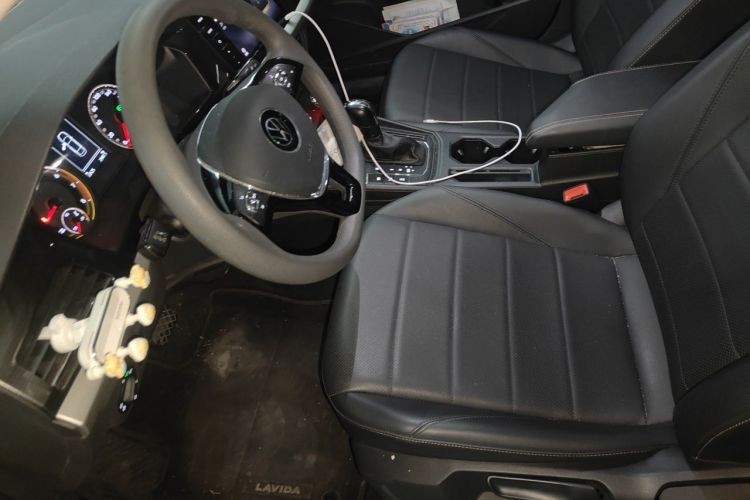 Volkswagen Lavida 2020 car image #15