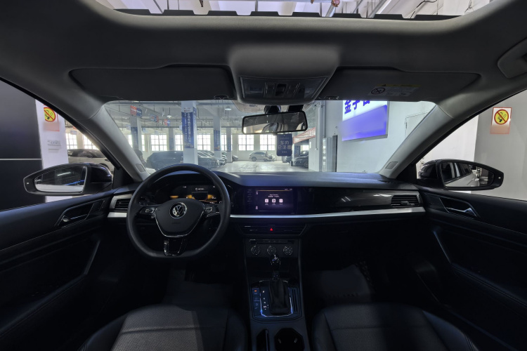Volkswagen Lavida 2021 car image #11