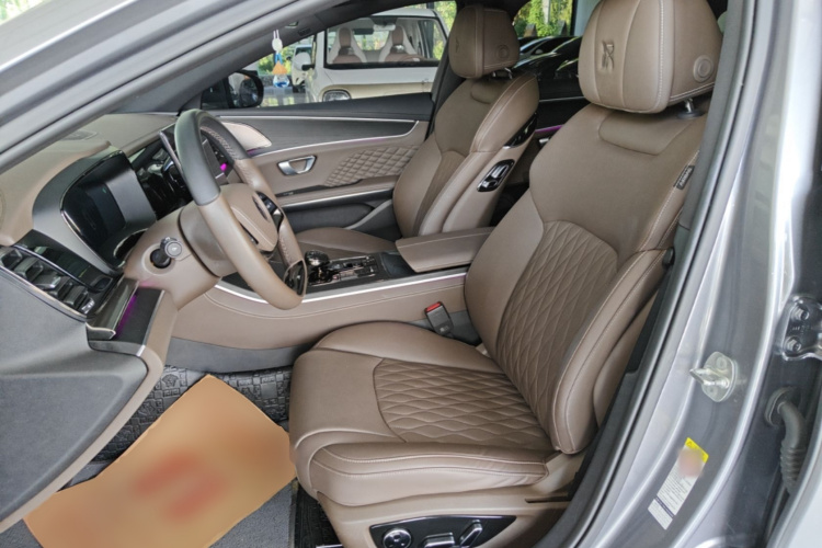 BYD Han 2023 immagine di auto #18