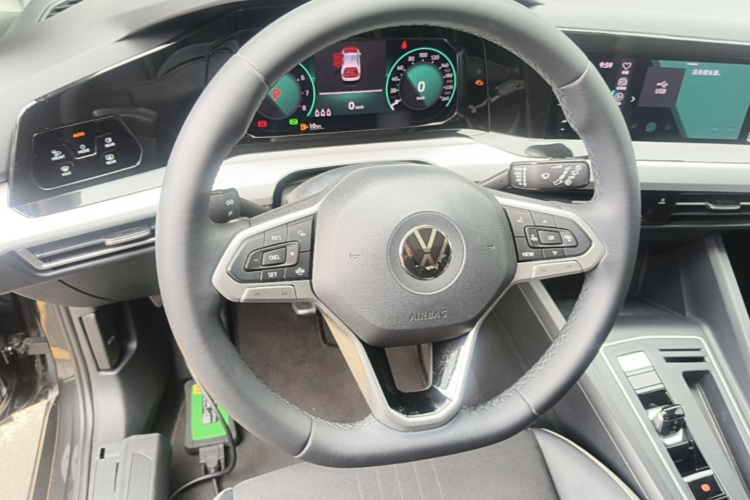 Volkswagen Golf 2022 #11 Volkswagen Golf 2022 car image #11